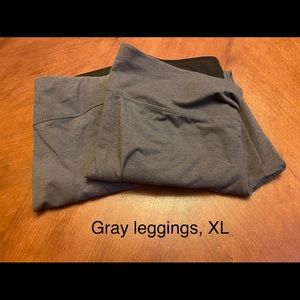 2 pairs grey leggings!